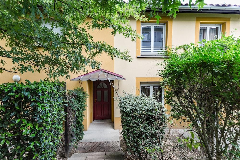 Garden & City Lyon - Lissieu Екстер'єр фото